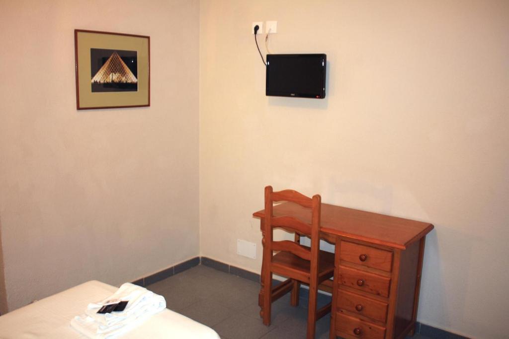 Hostal Carlos I La Línea de la Concepción 객실 사진